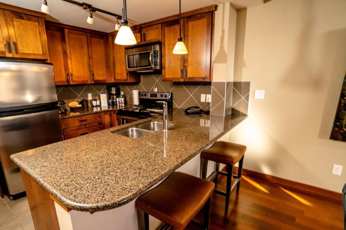 The Raven Suite At Stoneridge Mountain Resort Canmore Kültér fotó